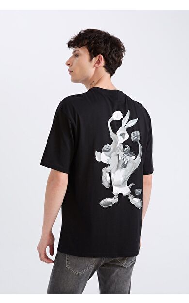 DeFacto Looney Tunes Boxy Fit Bisiklet Yaka Sırt Baskılı Kısa Kollu Tişört E0328AX25SPBK81