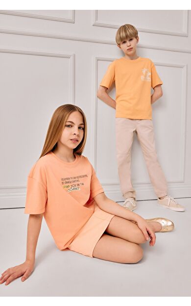 DeFacto Kız Çocuk Relax Fit Bisiklet Yaka Slogan Baskılı Kısa Kollu Tişört E0353A825SMOG189