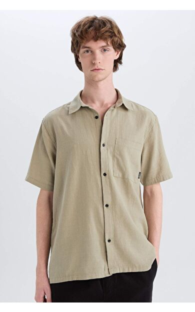 DeFacto Regular Fit Pamuklu Yazlık Kısa Kollu Gömlek E0461AX25SMKH488