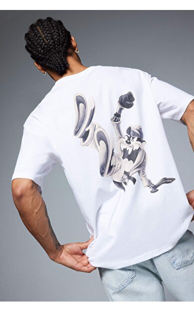 DeFacto Looney Tunes Boxy Fit Bisiklet Yaka Sırt Baskılı Kısa Kollu Tişört E0615AX25SMWT34