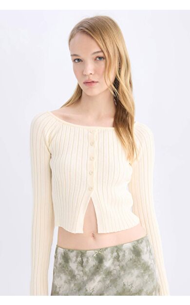 Fitted Omuzu Açık Triko Kazak