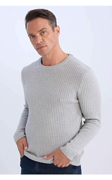 DeFacto Erkek Gri Standart Fit Bisiklet Yaka Dokulu Triko Kazak