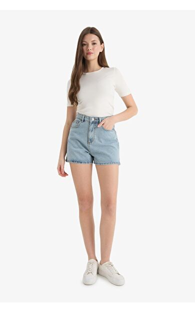 DeFacto Mom Fit Yüksek Bel Crop Fit Jean Şort E0928AX25SMNM39