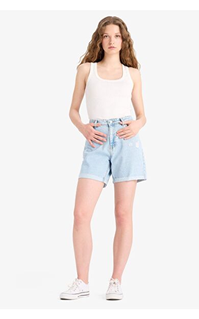 DeFacto Boyfriend Yüksek Bel Duble Paça Jean Şort E0934AX25SMNM39