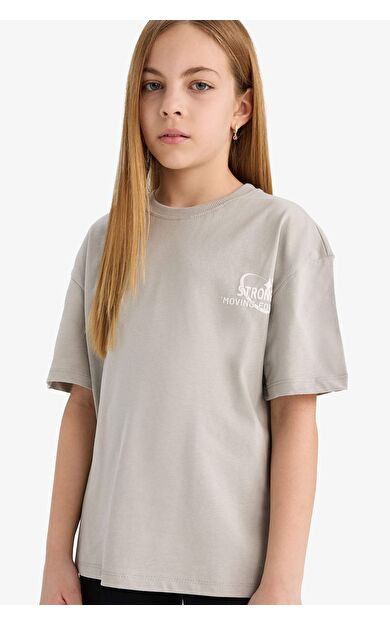 DeFacto Kız Çocuk Oversize Geniş Kalıp Bisiklet Yaka Slogan Baskılı Kısa Kollu Tişört E1044A825SMGR266