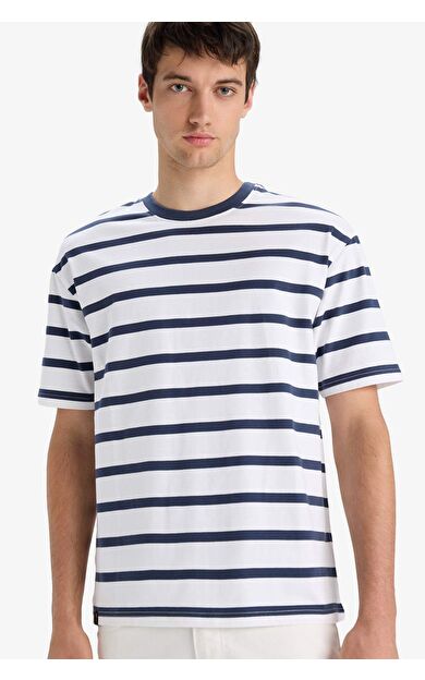 DeFacto Boxy Fit Bisiklet Yaka Çizgili Kısa Kollu Tişört E1160AX25AUNV94