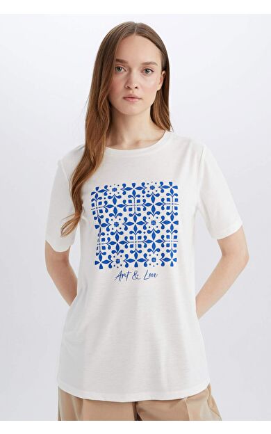 DeFacto Regular Fit Bisiklet Yaka Etnik Desenli Kısa Kollu Tişört E1163AX25SMER105