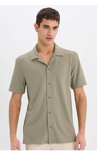 DeFacto Regular Fit Polo Yaka Yazlık Kısa Kollu Gömlek E1211AX25SMKH465