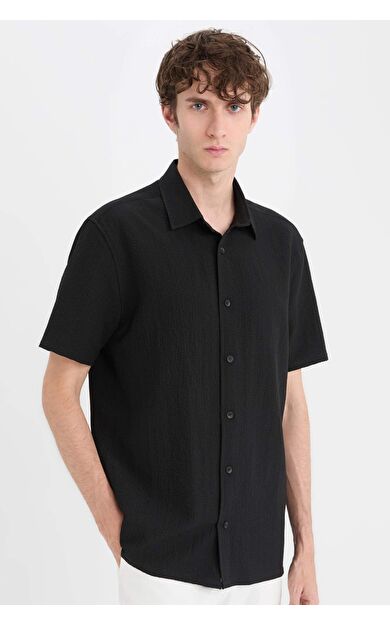 DeFacto Regular Fit Polo Yaka Krinkıl Yazlık Kısa Kollu Gömlek E1223AX25SMBK27