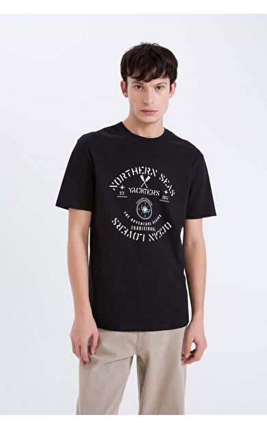 DeFacto Regular Fit Bisiklet Yaka Baskılı Kısa Kollu Tişört E1329AX25SPBK81