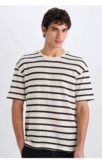 DeFacto Boxy Fit Bisiklet Yaka Kısa Kollu Tişört E1384AX25SMER105