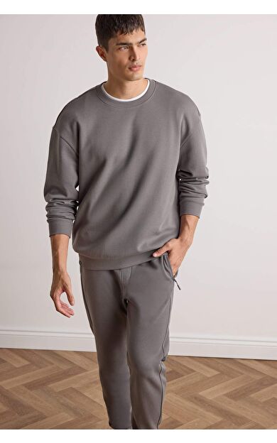 DeFacto Boxy Fit Bisiklet Yaka Basic Düz Pike Sweatshirt E1519AX25AUGR206
