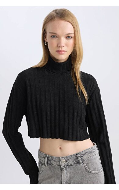 DeFacto Coool Balıkçı Yaka Crop Top Basic Düz Fitilli Kaşkorse Uzun Kollu Tişört E1673AX24WNBK81