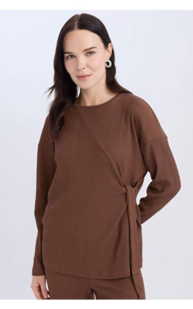 DeFacto Kadın Regular Fit Bisiklet Yaka Bağlama Detaylı Casual Bürümcük Uzun Kollu Tişört