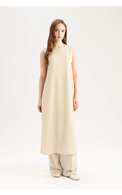 Regular Fit Bisiklet Yaka Gofre Dokulu Kolsuz Elbise