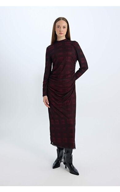 Regular Fit Yarım Balıkçı Yaka Desenli Uzun Kollu Maxi Tül Elbise