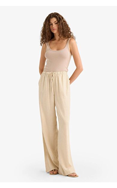 DeFacto Wide Leg Çift Cepli Beli Lastikli Standart Boy Keten Karışımlı Pantolon E1994AX25SMBG286