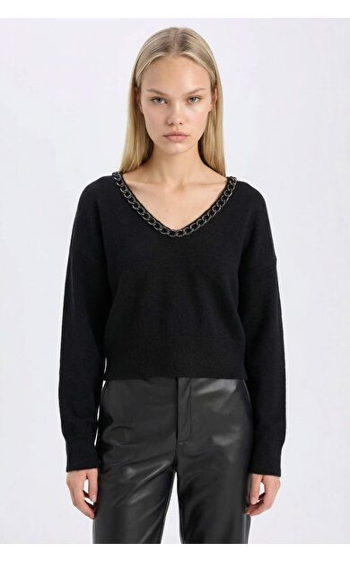 DeFacto Oversize Geniş Kalıp V Yaka Triko Kazak E2309AX24WNBK27