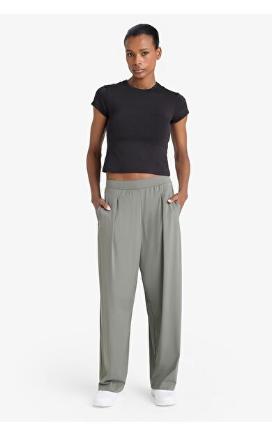 DeFacto DeFactoFit Straight Fit Geniş Paça Standart Boy Sporcu Pantolon E2542AX25SMKH512
