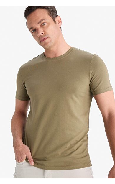 DeFacto Slim Fit Dar Kesim Bisiklet Yaka Esnek Kumaş Kısa Kollu Tişört