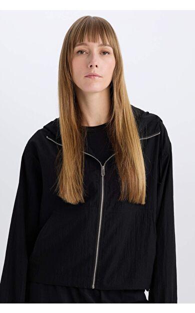 DeFacto Su Geçirmez Regular Fit Cepli Fermuarlı Kapüşonlu Yağmurluk E2641AX25SPBK27