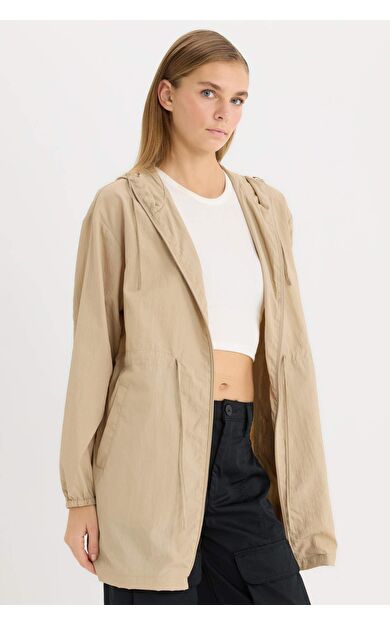 DeFacto Su Geçirmez Regular Fit Kapüşonlu Hafif Uzun Yağmurluk