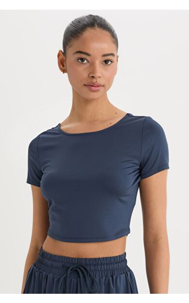 DeFacto DeFactoFit Crop Top Bisiklet Yaka Sporcu Kısa Kollu Tişört E2663AX25SMNV249
