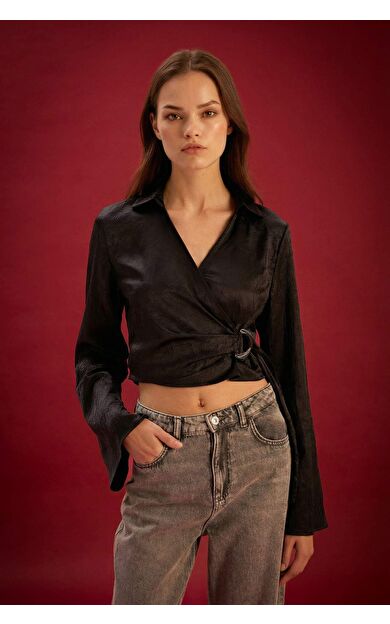 Fitted Wrap Yaka Saten Uzun Kollu Bluz