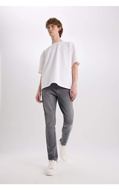 DeFacto Carlo Skinny Fit Ekstra Dar Kalıp Normal Bel Ekstra Dar Paça Jean Pantolon E2740AX25SPNM55