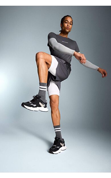 DeFactoFit Slim Fit Dar Kesim Sporcu Penye Taytlı Şort E2760AX25SMAR58