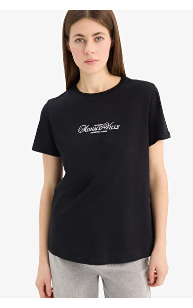 DeFacto Regular Fit Bisiklet Yaka Slogan Baskılı Penye Kısa Kollu Tişört E2789AX25SPBK81