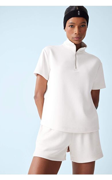 DeFactoFit Standart Fit Dik Yaka Sporcu Modal Kısa Kollu Tişört E2931AX25SMER218