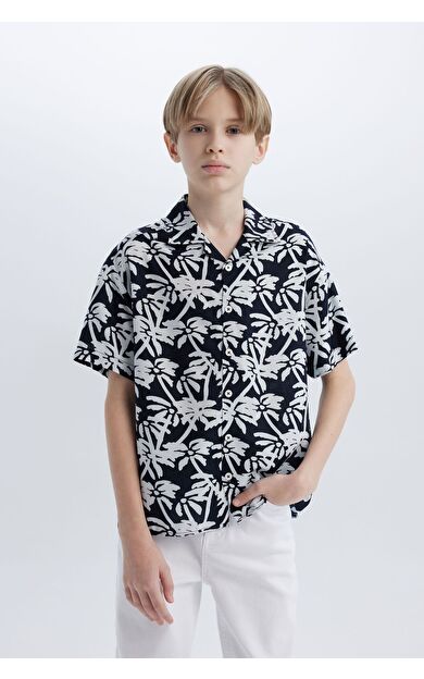 DeFacto Erkek Çocuk Oversize Geniş Kalıp Polo Yaka Desenli Kısa Kollu Gömlek E2969A825SMNV146