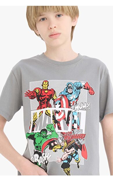 DeFacto Erkek Çocuk Marvel Comics Bisiklet Yaka Kısa Kollu Tişört