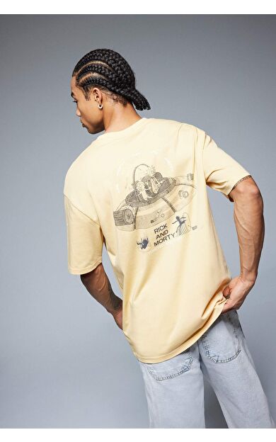 DeFacto %100 Pamuk Rick and Morty Boxy Fit Bisiklet Yaka Sırt Baskılı Kısa Kollu Tişört E3264AX25SMYL506