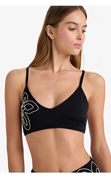 DeFacto -Fall in Love Regular Fit Nakışlı Bikini Üstü