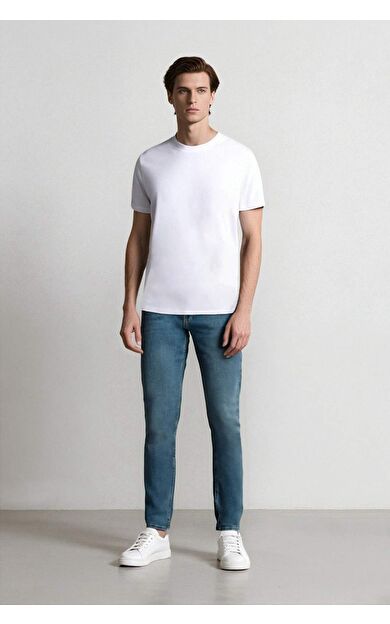 DeFacto Pedro Slim Fit Dar Kalıp Normal Bel Dar Paça Jean Pantolon E3366AX25SPNM29