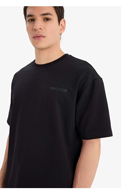 DeFacto Boxy Fit Bisiklet Yaka Baskılı Kısa Kollu Tişört E3460AX25SPBK81