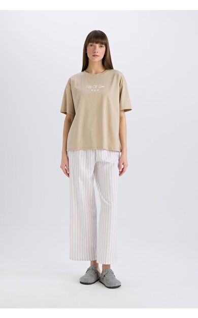 DeFacto Fall in Love Pijama Takımı Regular Fit Bisiklet Yaka Baskılı Kısa Kollu Üst Çizgili Uzun Alt