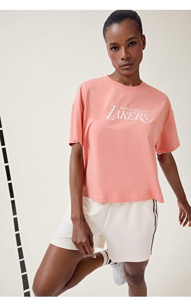 DeFacto DeFactoFit NBA Los Angeles Lakers Oversize Fit Bisiklet Yaka Nakış Baskı Kısa Kollu Tişört