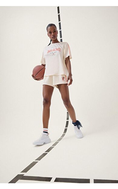 DeFacto DeFactoFit NBA Miami Heat Standart Fit Kısa Paça Şort E3834AX25SMBG700