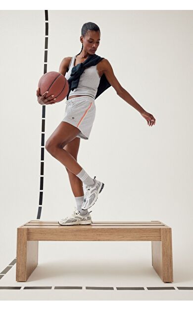 DeFacto DeFactoFit NBA Brooklyn Nets Standart Fit Kısa Paça Şort E3838AX25SMGR93