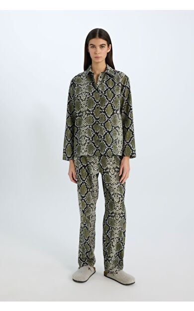 DeFacto Fall in Love Pijama Takım Yılan  Poplin Derisi Desenli Uzun Kollu Üst Esnek Belli Uzun Alt