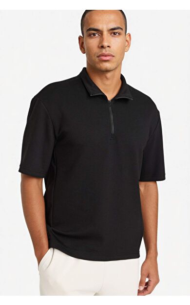 DeFactoFit Standart Fit Dik Yaka Fermuarlı Sporcu Kısa Kollu Skuba Dalgıç Kumaş Tişört E3962AX25SPBK81