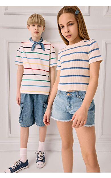 Kız Çocuk Cropped Fit Bisiklet Yaka Çizgili Kısa Kollu Kazak