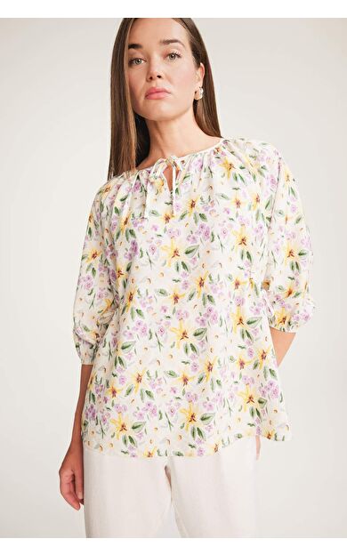 Regular Fit Kaçık Yaka Desenli Uzun Kollu Bluz