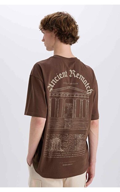 DeFacto %100 Pamuk Boxy Fit Bisiklet Yaka Sırt Baskılı Kısa Kollu Tişört E4539AX25SMBN322