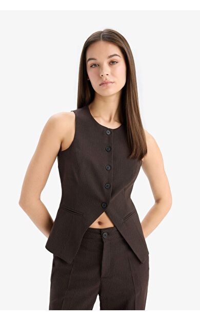 Afra x Defacto Fitted Bisiklet Yaka Düğmeli Kolsuz Triko Hırka