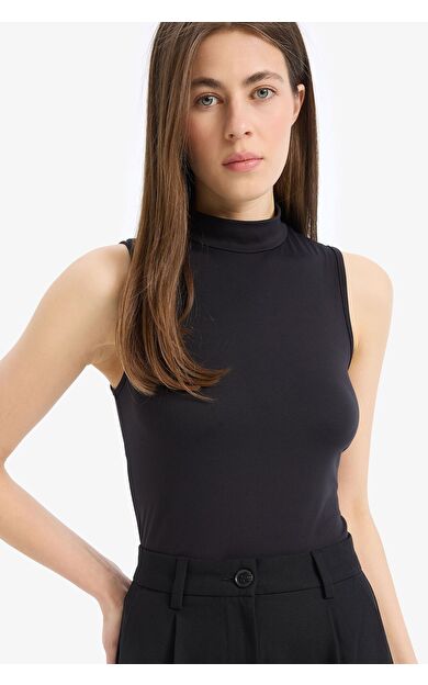 DeFacto Slim Fit Dar Kesim Yarım Balıkçı Yaka Atlet E4677AX25SPBK81
