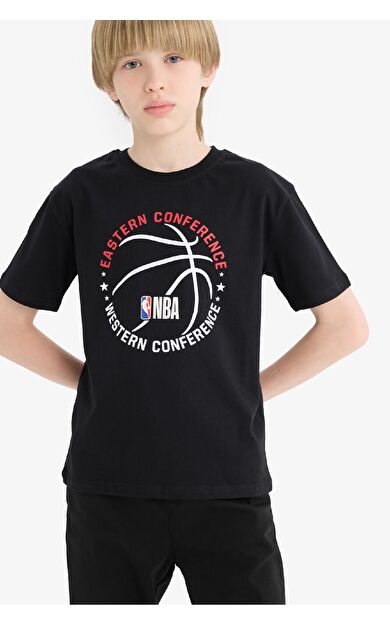 DeFacto Erkek Çocuk NBA Wordmark New Regular Fit Bisiklet Yaka Kısa Kollu Tişört